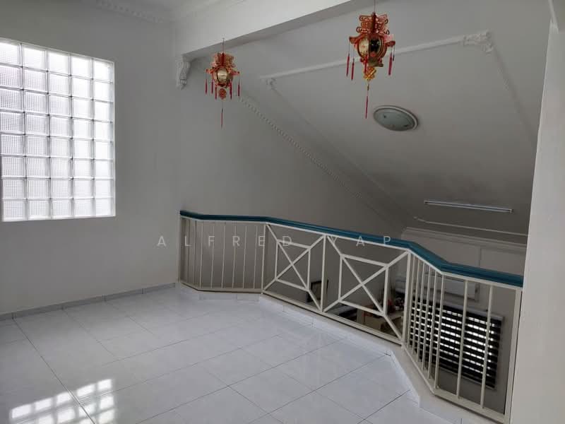 1.5-storey Terraced House for Sale in Taman Megah Ria (Masai) - Alfred Yap - Interior - PropertyGuru.com.my