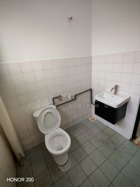 2-storey Terraced House for Rent in Klang (Selangor) - Veni Foo Yoke Fuang - Bathroom - PropertyGuru.com.my