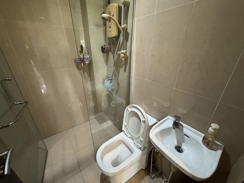 Semi-Detached House for Sale in Taman Yarl (Jalan Klang Lama (Old Klang Road)) - Janice Lau - Bathroom - PropertyGuru.com.my