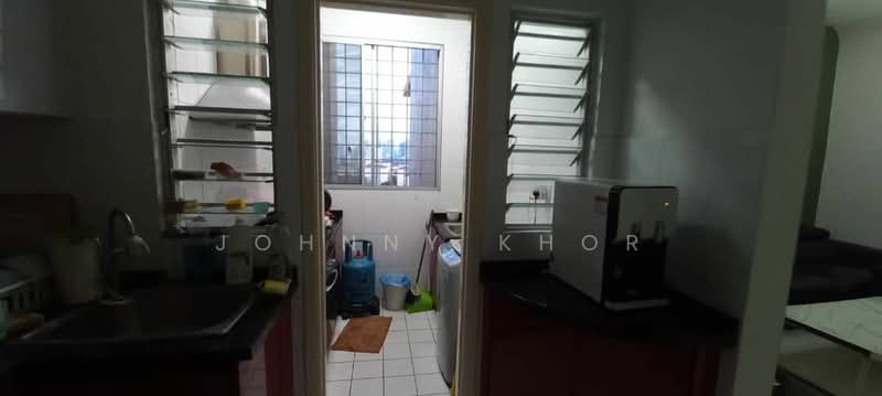 Condominium for Rent at Seri Maya Condominium - Johnny Khor - Kitchen - PropertyGuru.com.my