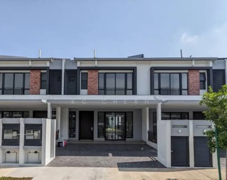 Rumah Teres 2 Tingkat untuk Disewa di Elmina (Shah Alam) - KC Cheah - Exterior - PropertyGuru.com.my