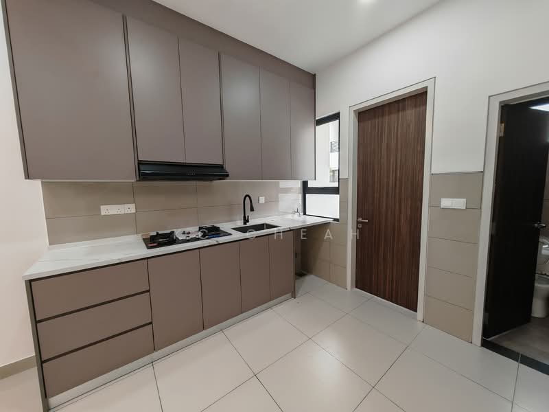 Rumah Teres 2 Tingkat untuk Disewa di Elmina (Shah Alam) - KC Cheah - Kitchen - PropertyGuru.com.my