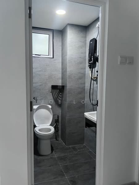 Pangsapuri untuk Disewa di Fair View Apartment - Joe Loh - Bathroom - PropertyGuru.com.my