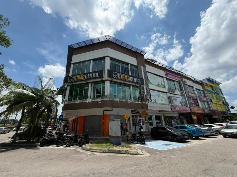 Shop / Office for Sale in Taman Universiti (Skudai) - June Tseng - PropertyGuru.com.my