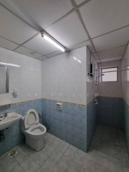 Condominium for Rent at Damaipuri - Jacky Liew - Bathroom - PropertyGuru.com.my