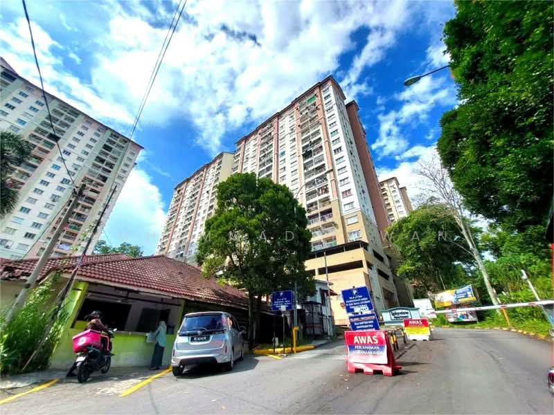 Apartment for Sale at Lakeview Apartments - Muhammad Ezwan - Exterior - PropertyGuru.com.my