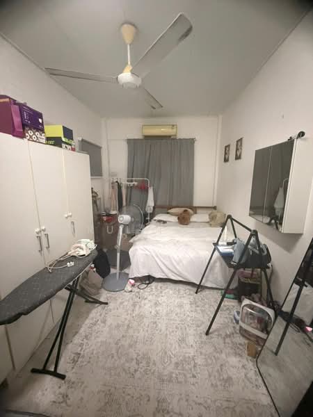 Condominium for Sale at Indah Condominium - Azrul Ismail - Bedroom - PropertyGuru.com.my