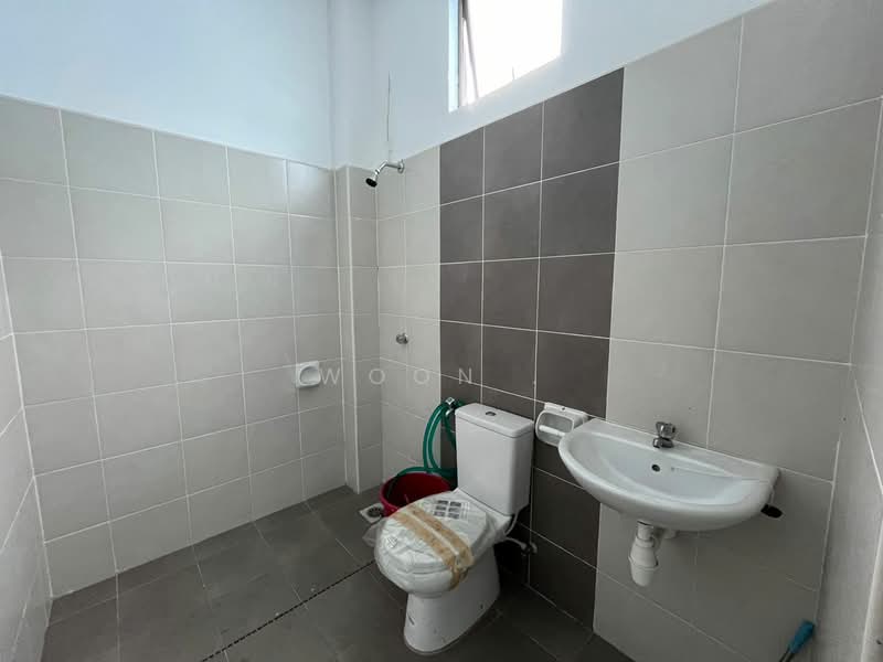 Rumah Teres 2 Tingkat untuk Disewa di Bukit Katil (Melaka) - Woon . - Bathroom - PropertyGuru.com.my