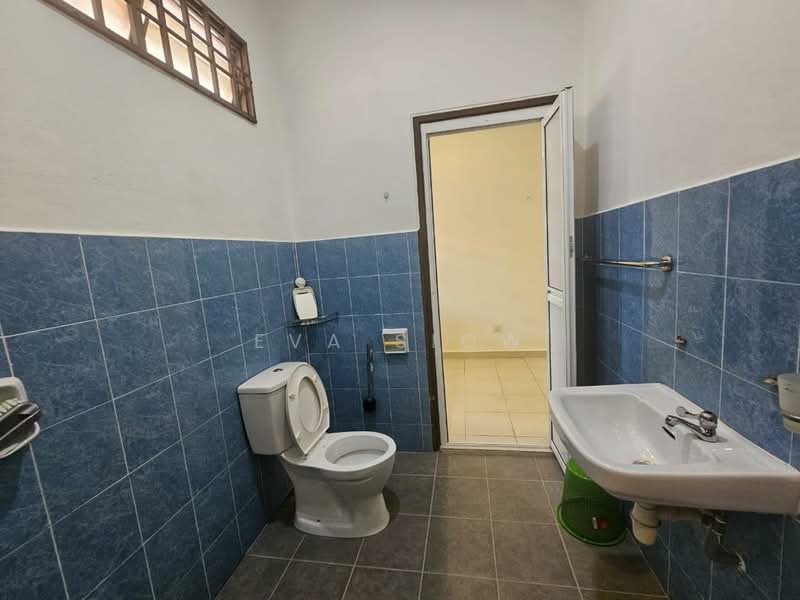 Rumah Teres 2 Tingkat untuk Dijual di Taman Nusa Indah (Iskandar Puteri (Nusajaya)) - Eva Siow - Bathroom - PropertyGuru.com.my