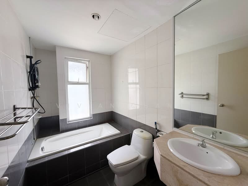 Servis Apartment untuk Disewa di Birch Regency @ Penang Times Square - Vivian Chang - PropertyGuru.com.my