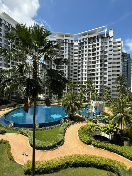 Kondominium untuk Dijual di Putra Place Condominium - Rainny Wong - Exterior - PropertyGuru.com.my