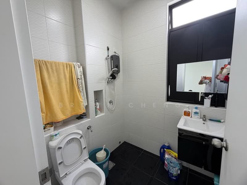 Terraced House for Sale in Kota Masai (Pasir Gudang) - Brown Cheng - Bathroom - PropertyGuru.com.my