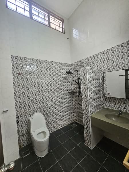 Rumah Teres 2 Tingkat untuk Disewa di Bandar Utama (Selangor) - Jun Teo - PropertyGuru.com.my