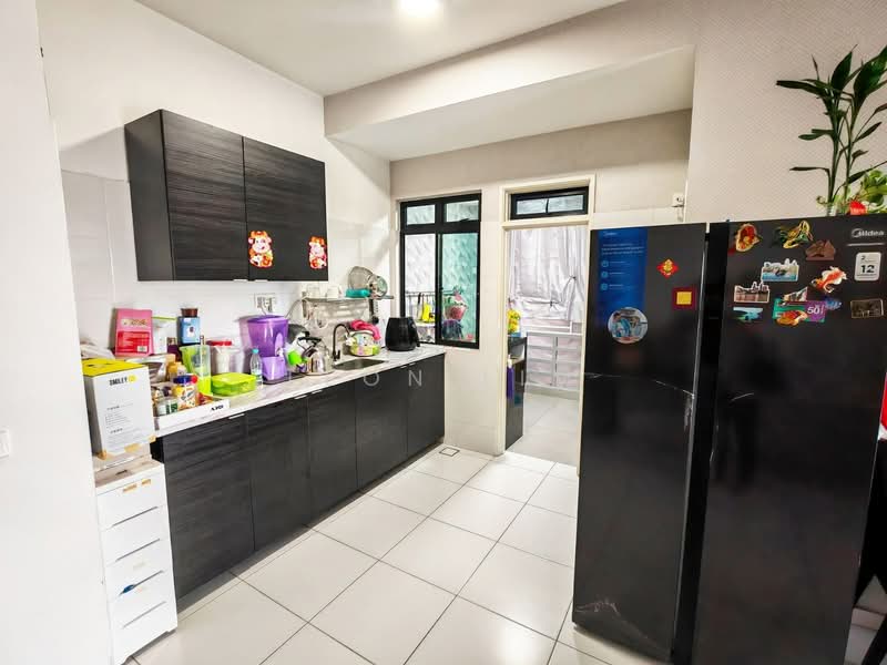 Service Residence for Sale at Sky View - Leon Lim - Kitchen - PropertyGuru.com.my
