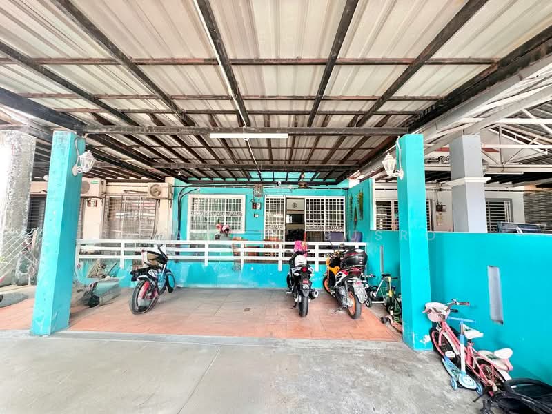 1-storey Terraced House for Sale in Kampung Rantau Panjang (Kapar) - Salawati Busro - Exterior - PropertyGuru.com.my