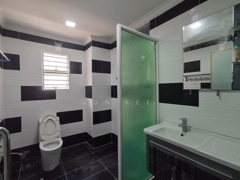 Rumah Teres 2.5 Tingkat untuk Dijual di Taman Desa (Kuala Lumpur) - Jun Kee - PropertyGuru.com.my