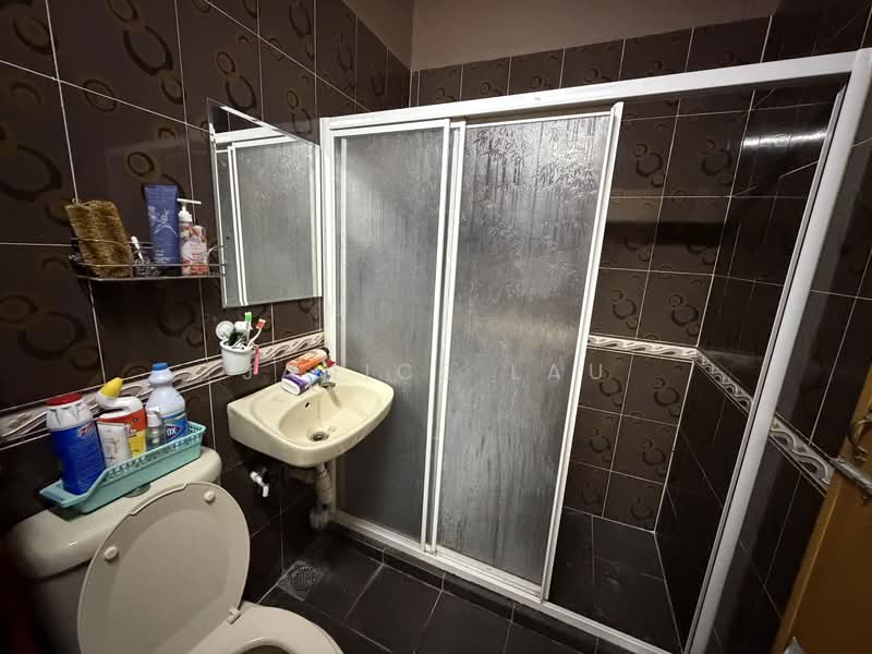 Rumah Teres 2 Tingkat untuk Dijual di Jalan Klang Lama (Old Klang Road) (Kuala Lumpur) - Janice Lau - Bathroom - PropertyGuru.com.my
