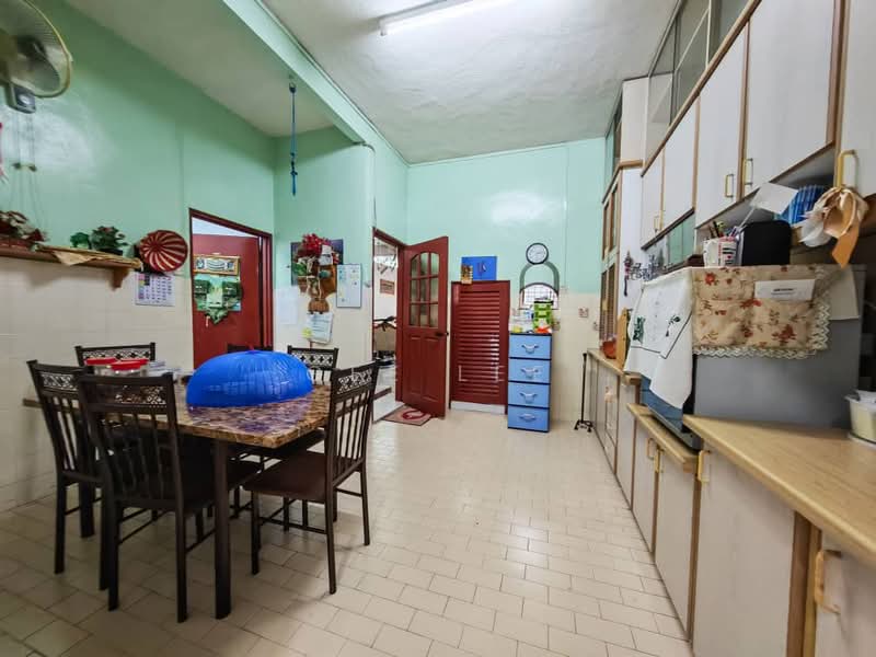 2-storey Terraced House for Sale in Taman Selayang Jaya (Selayang) - GEE Lee - Kitchen - PropertyGuru.com.my