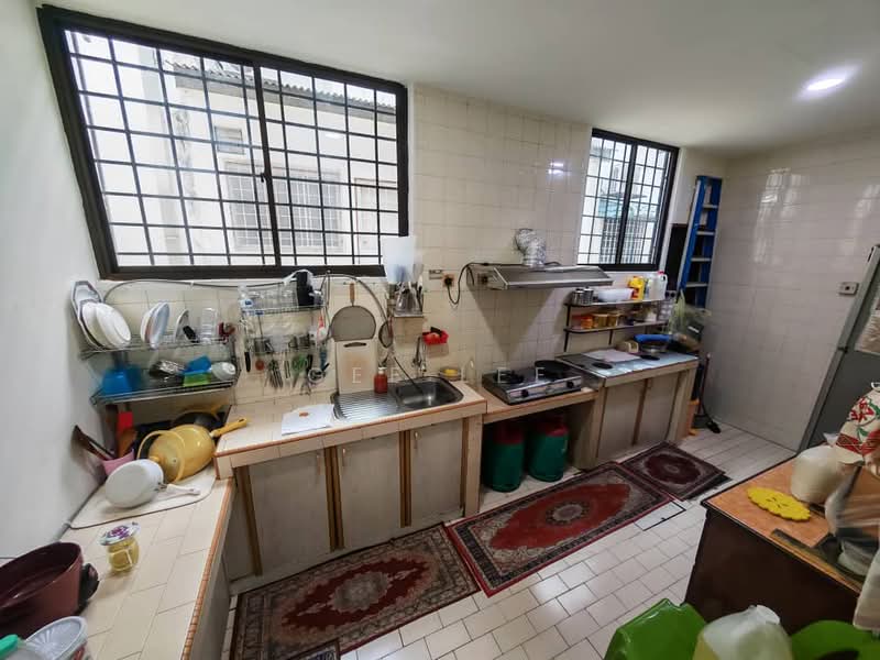 2-storey Terraced House for Sale in Taman Selayang Jaya (Selayang) - GEE Lee - Kitchen - PropertyGuru.com.my