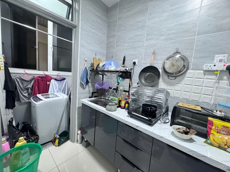Kondominium untuk Dijual di KSL Residence 2 @ Kangkar Tebrau - Sze Lee - Kitchen - PropertyGuru.com.my