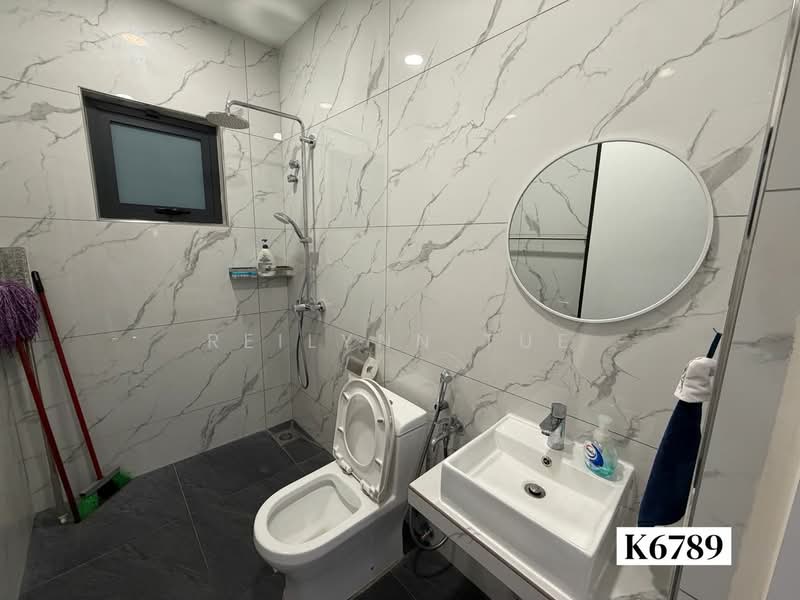 Semi-Detached House for Sale in Taman Aman Perdana (Kapar) - Reilynn Tue - Bathroom - PropertyGuru.com.my