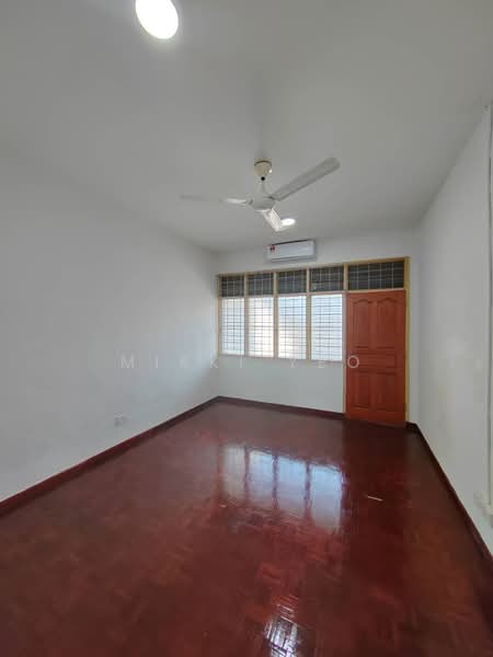 Semi-Detached House for Sale in Taman Pelangi (Johor Bahru) - Mikki Yeo - Interior - PropertyGuru.com.my