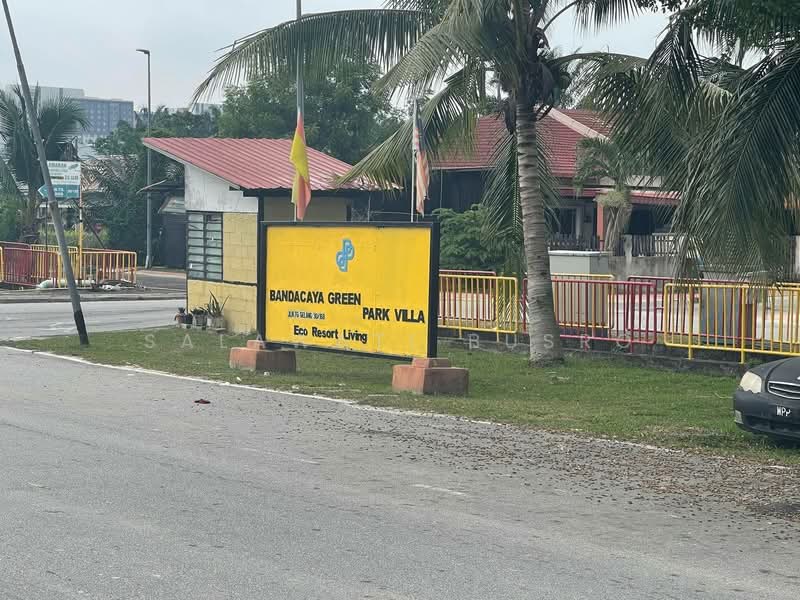 Rumah Teres 1 Tingkat untuk Dijual di Shah Alam (Selangor) - Salawati Busro - Exterior - PropertyGuru.com.my