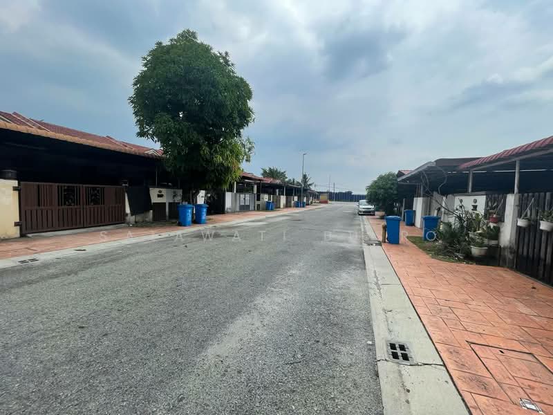 Rumah Teres 1 Tingkat untuk Dijual di Shah Alam (Selangor) - Salawati Busro - Exterior - PropertyGuru.com.my
