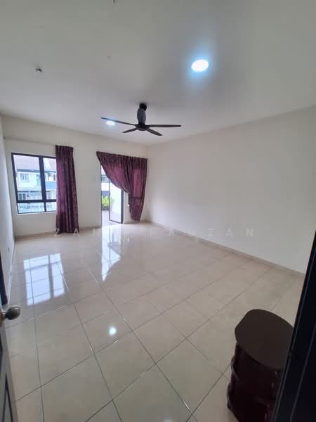 Terraced House for Rent in Rawang (Selangor) - Zann Fauzan - Living Room - PropertyGuru.com.my