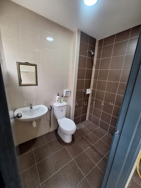 Terraced House for Rent in Rawang (Selangor) - Zann Fauzan - Bathroom - PropertyGuru.com.my