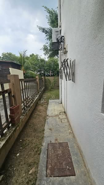 Rumah Teres untuk Disewa di Bukit Jelutong (Shah Alam) - Azuwan Dol - Exterior - PropertyGuru.com.my