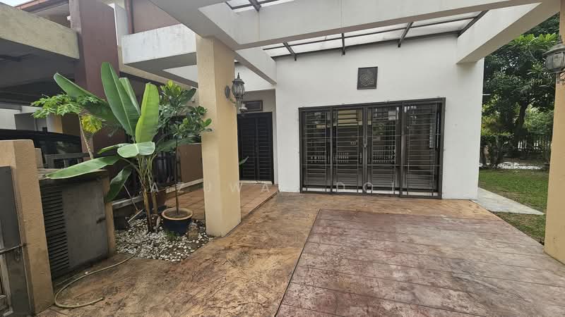 Rumah Teres untuk Disewa di Bukit Jelutong (Shah Alam) - Azuwan Dol - Exterior - PropertyGuru.com.my