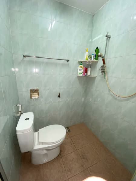 1-storey Terraced House for Sale in Taman Kulai Besar (Kulai) - Danny See - Bathroom - PropertyGuru.com.my