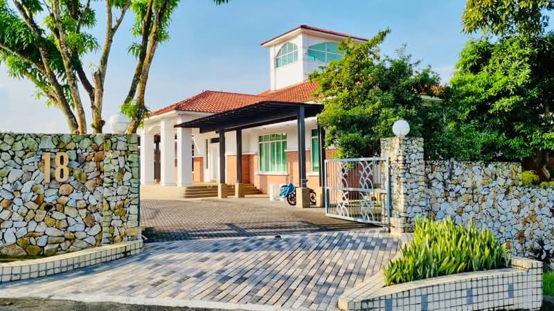 Rumah Banglo untuk Dijual di Leisure Farm (Gelang Patah) - JP Lee - Exterior - PropertyGuru.com.my