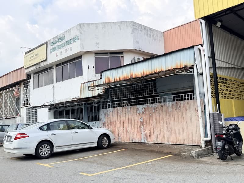 Factory for Rent in Seri Kembangan (Selangor) - Tey Siew Zing - Exterior - PropertyGuru.com.my