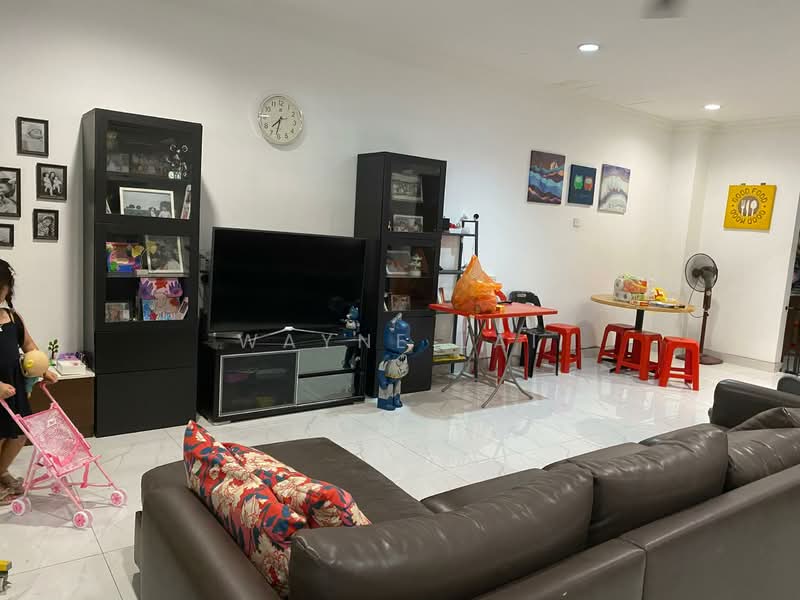 2-storey Terraced House for Sale in Taman Sri Putra Mas (Sungai Buloh) - Wayne Lai - Living Room - PropertyGuru.com.my