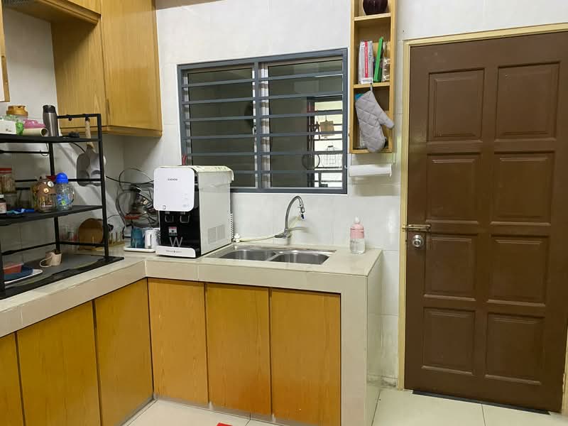 2-storey Terraced House for Sale in Taman Sri Putra Mas (Sungai Buloh) - Wayne Lai - Kitchen - PropertyGuru.com.my