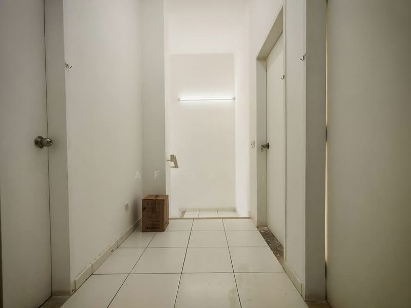 Rumah Teres 2 Tingkat untuk Dijual di Eco Grandeur (Puncak Alam) - Afiqah . - Corridor - PropertyGuru.com.my
