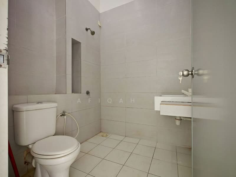 Rumah Teres 2 Tingkat untuk Dijual di Eco Grandeur (Puncak Alam) - Afiqah . - Bathroom - PropertyGuru.com.my
