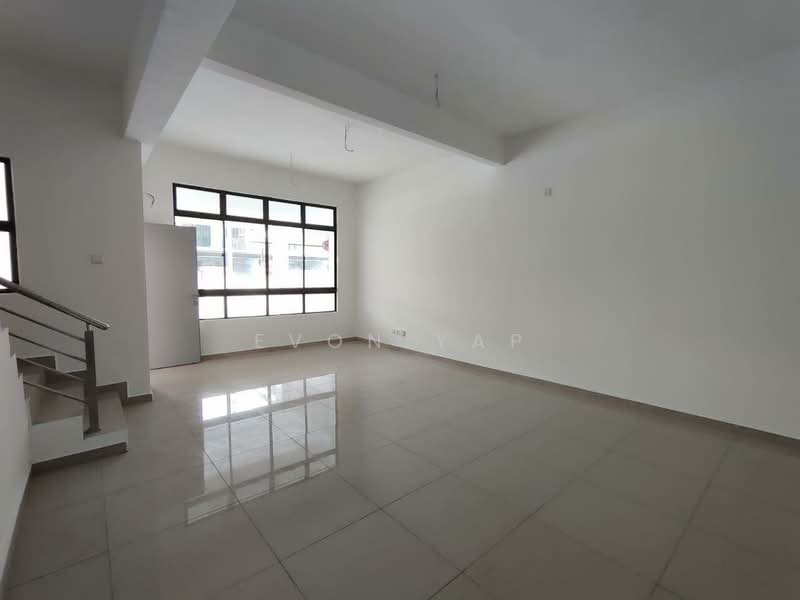 2-storey Terraced House for Sale in Taman Bestari Indah (Ulu Tiram) - Evon Yap - Interior - PropertyGuru.com.my