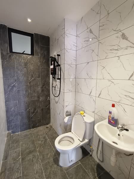 Kondominium untuk Disewa di Glisten Hill - Jane Ng - Bathroom - PropertyGuru.com.my