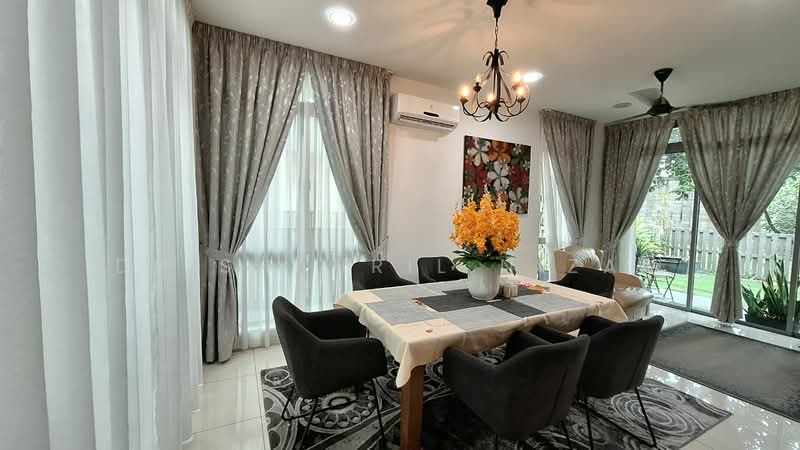Rumah Teres 2 Tingkat untuk Dijual di Setia Eco Glades (Cyberjaya) - Dr Shahril Nizam - Dining Room - PropertyGuru.com.my