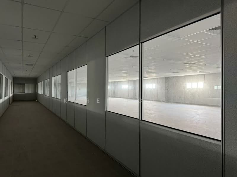 Factory for Rent in Klang (Selangor) - Karen Pong - Corridor - PropertyGuru.com.my