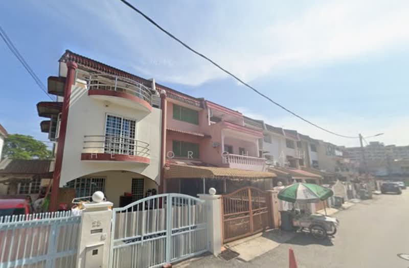 3-storey Terraced House for Sale in Sri Petaling (Kuala Lumpur) - Hector Cheah - Exterior - PropertyGuru.com.my