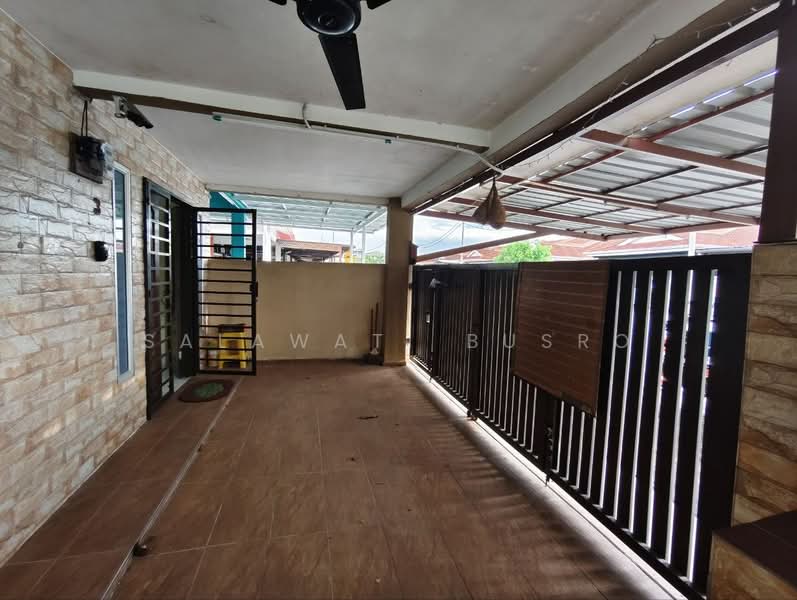 1-storey Terraced House for Sale in Kampung Bukit Kapar (Kapar) - Salawati Busro - Exterior - PropertyGuru.com.my