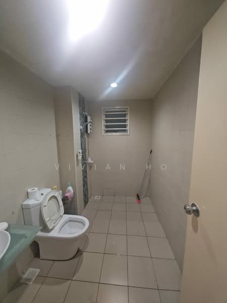 Townhouse for Sale in Tampoi (Johor) - Vivian Ho - Bathroom - PropertyGuru.com.my