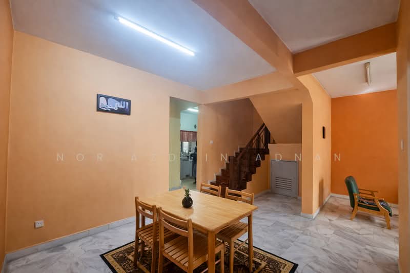 2-storey Terraced House for Sale in Usj 11 (Subang Jaya) - Nor Azdlin Adnan - Dining Room - PropertyGuru.com.my