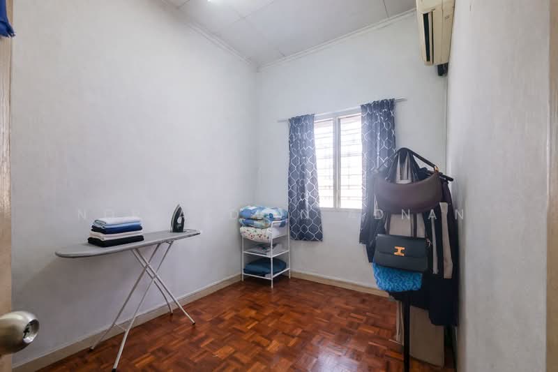 2-storey Terraced House for Sale in Usj 11 (Subang Jaya) - Nor Azdlin Adnan - Bedroom - PropertyGuru.com.my