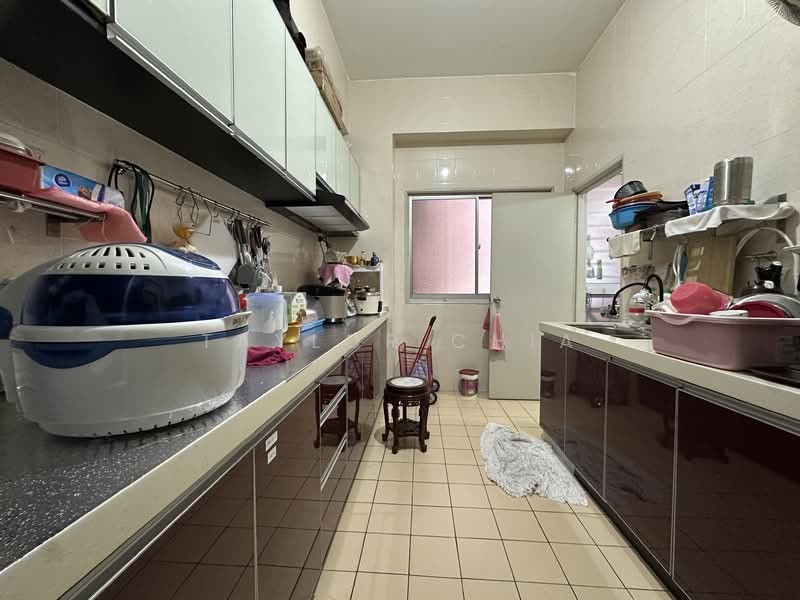 Condominium for Sale at Greenview Residence - Taylor Chia - Kitchen - PropertyGuru.com.my