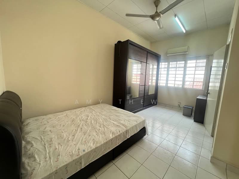 Rumah Teres 2 Tingkat untuk Disewa di Bandar Bukit Puchong (Puchong) - Amy Thew - Bedroom - PropertyGuru.com.my